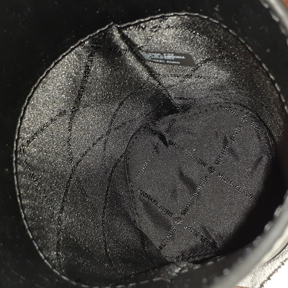 MICHAEL KORS BLACK MULTI WINE BOTTLE HOLDER NEW - Picture 8 of 13